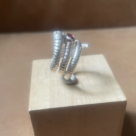 Vintage Sterling silver 925 snake 🐍 ring w garnet red stone boho luxe - Picture 9 of 12